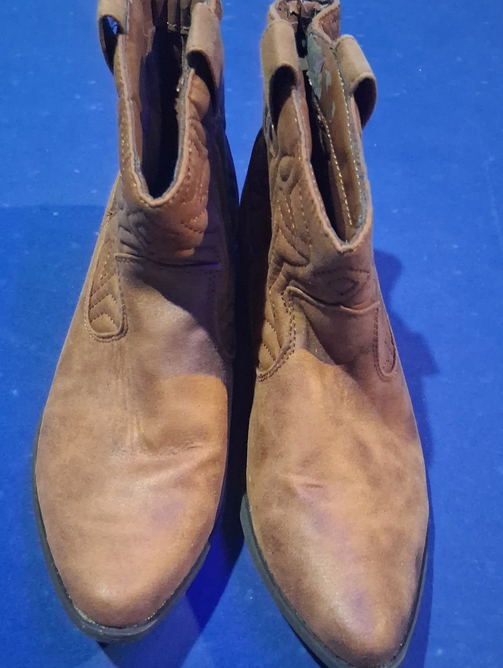 Arizona Jean Company Tan Suede Western Ankle Booties
